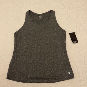 RB3  active performance tank top NWT